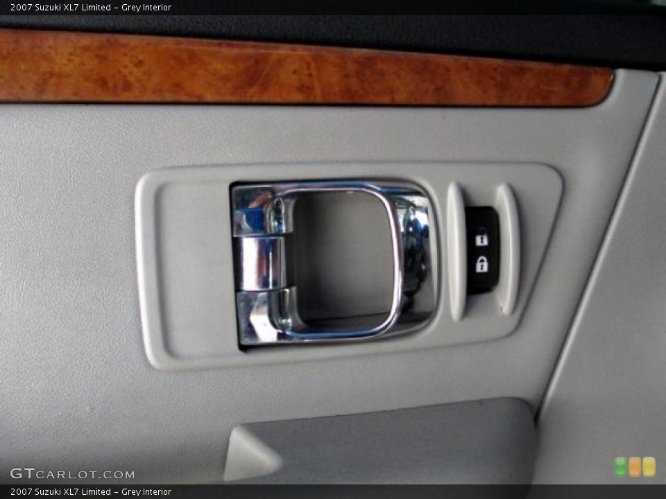 Grey Interior Controls for the 2007 Suzuki XL7 Limited #88429365