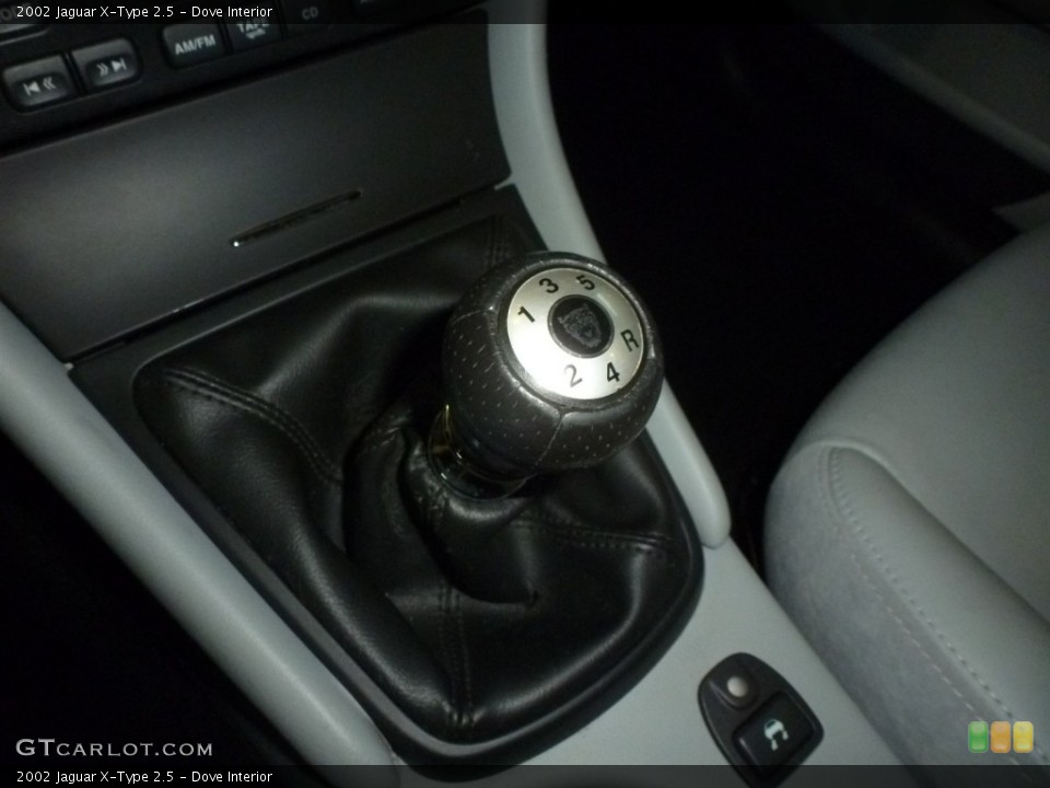 Dove Interior Transmission for the 2002 Jaguar X-Type 2.5 #88439373