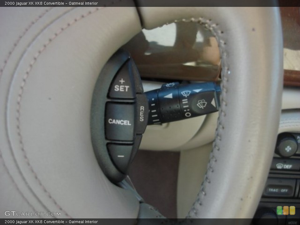Oatmeal Interior Controls for the 2000 Jaguar XK XK8 Convertible #88499394