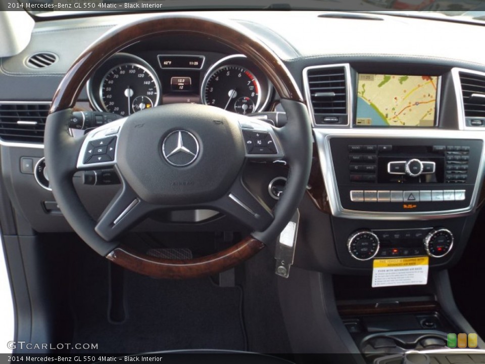 Black Interior Dashboard for the 2014 Mercedes-Benz GL 550 4Matic #88540049