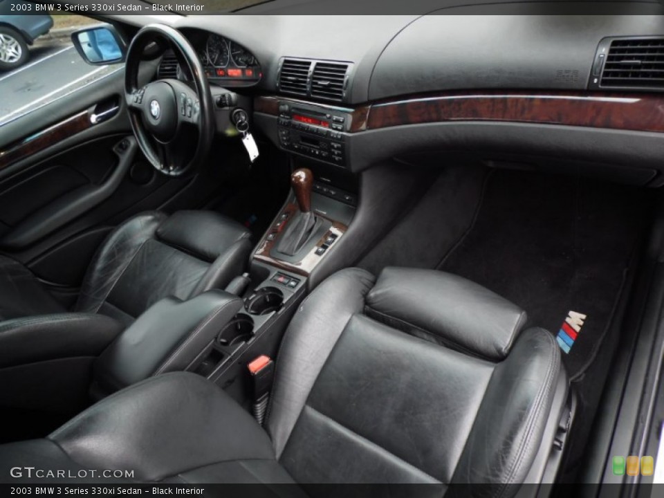 Black Interior Dashboard for the 2003 BMW 3 Series 330xi Sedan #88546538
