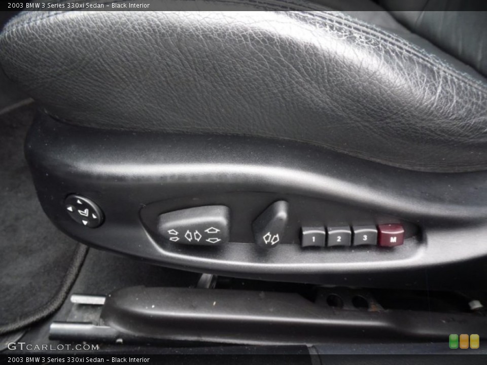 Black Interior Controls for the 2003 BMW 3 Series 330xi Sedan #88546614