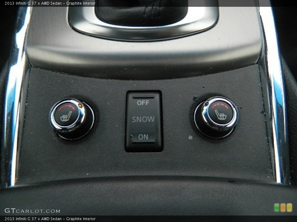 Graphite Interior Controls for the 2013 Infiniti G 37 x AWD Sedan #88547438