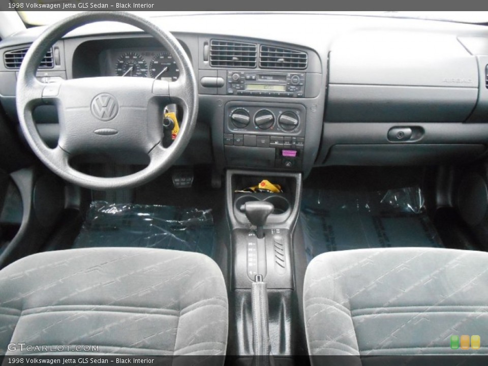 Black Interior Dashboard for the 1998 Volkswagen Jetta GLS Sedan #88581964