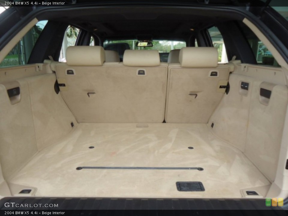 Beige Interior Trunk for the 2004 BMW X5 4.4i #88585004