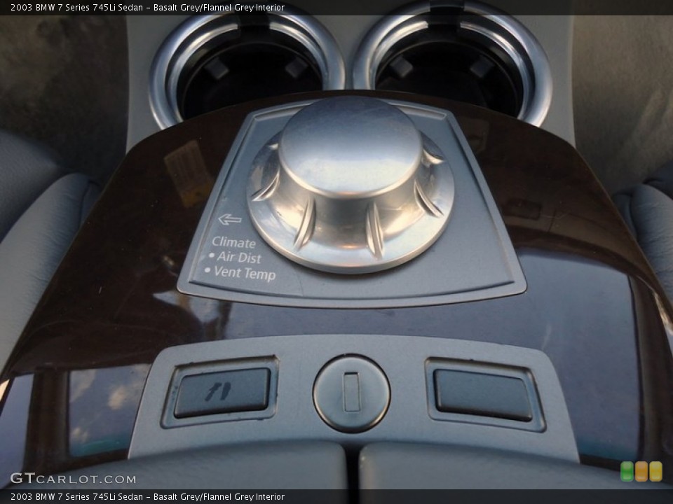 Basalt Grey/Flannel Grey Interior Controls for the 2003 BMW 7 Series 745Li Sedan #88593076