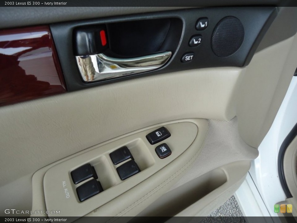 Ivory Interior Controls for the 2003 Lexus ES 300 #88596079