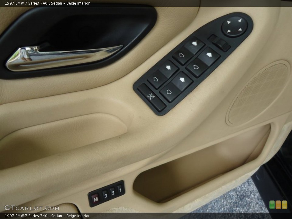 Beige Interior Controls for the 1997 BMW 7 Series 740iL Sedan #88599850