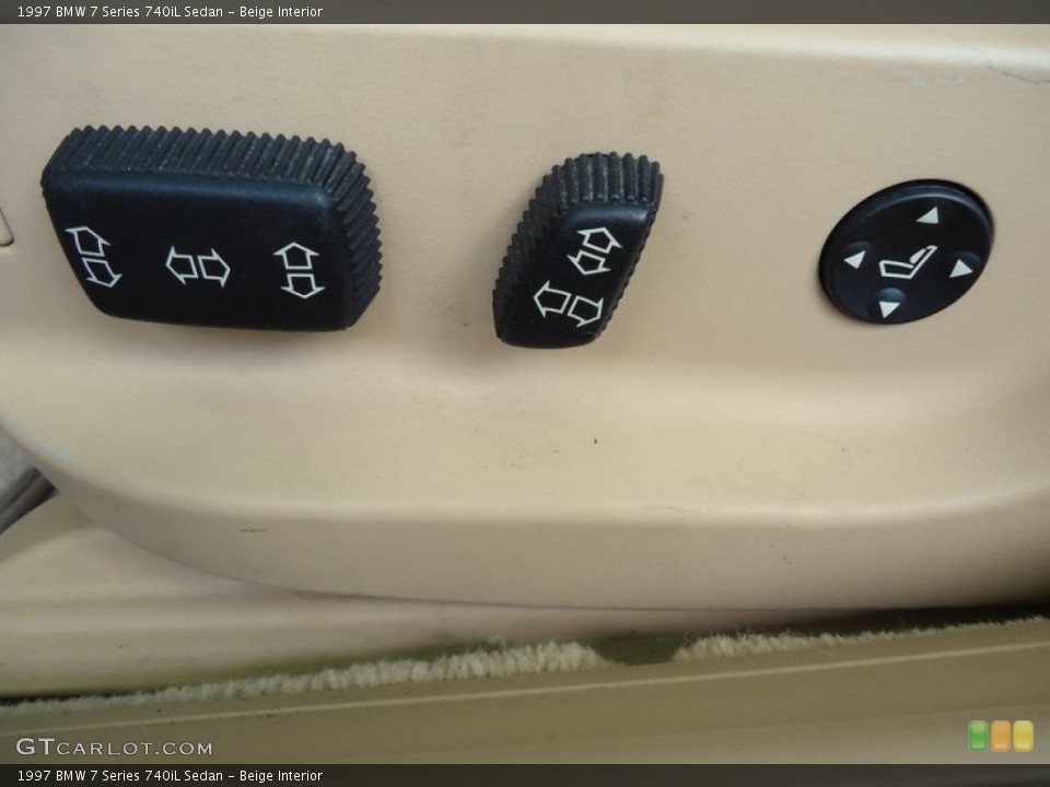 Beige Interior Controls for the 1997 BMW 7 Series 740iL Sedan #88600066