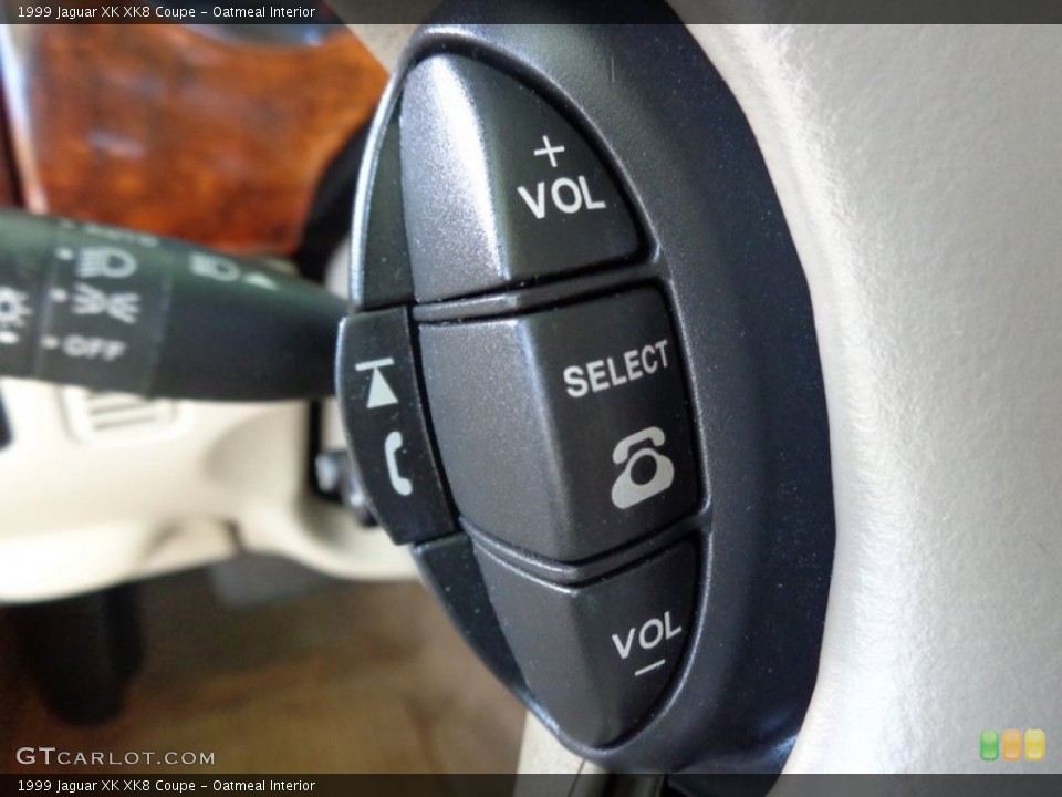 Oatmeal Interior Controls for the 1999 Jaguar XK XK8 Coupe #88613087