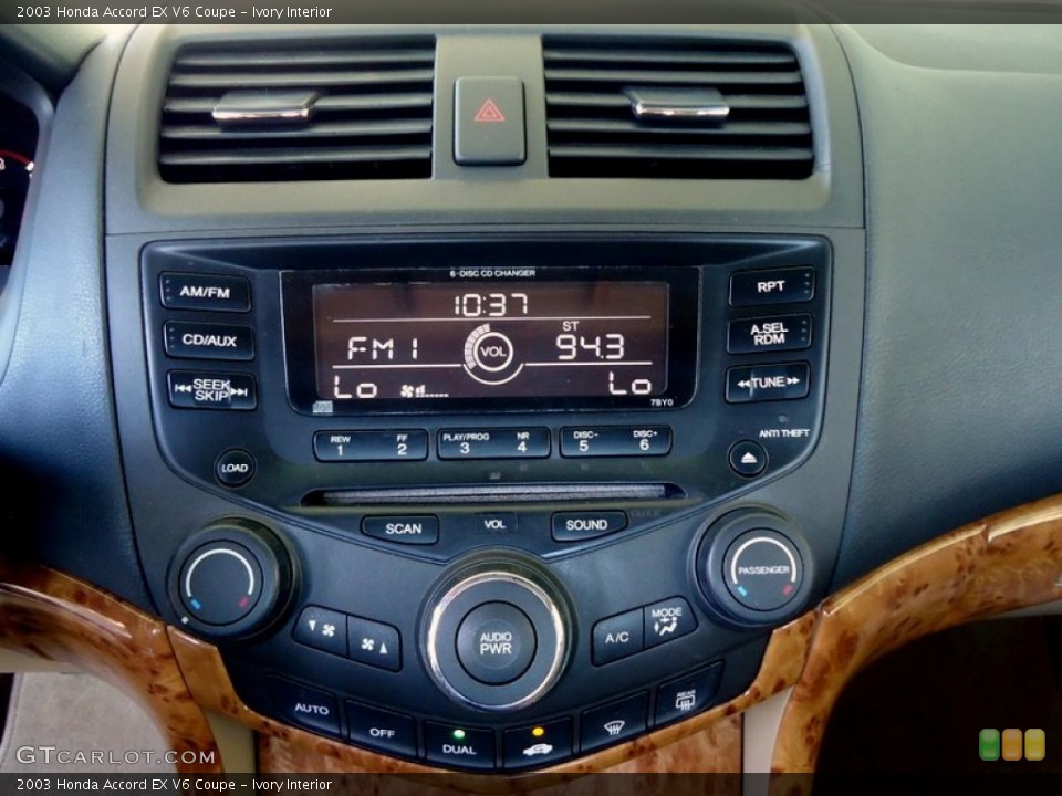 Ivory Interior Controls for the 2003 Honda Accord EX V6 Coupe #88617070
