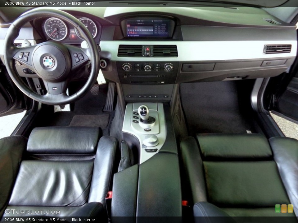 Black Interior Photo for the 2006 BMW M5  #88627804