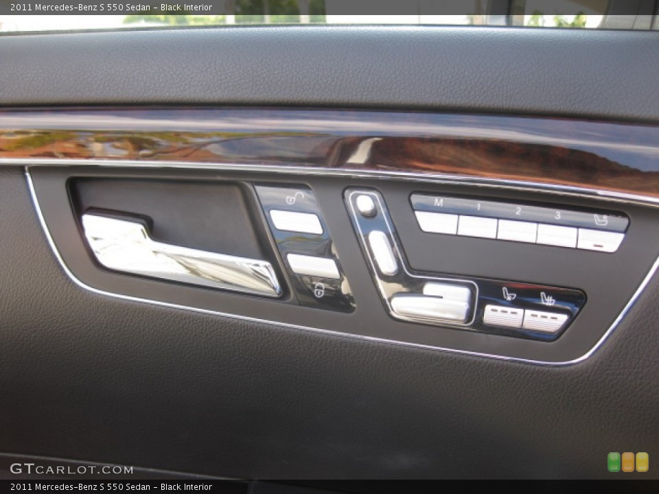 Black Interior Controls for the 2011 Mercedes-Benz S 550 Sedan #88643785