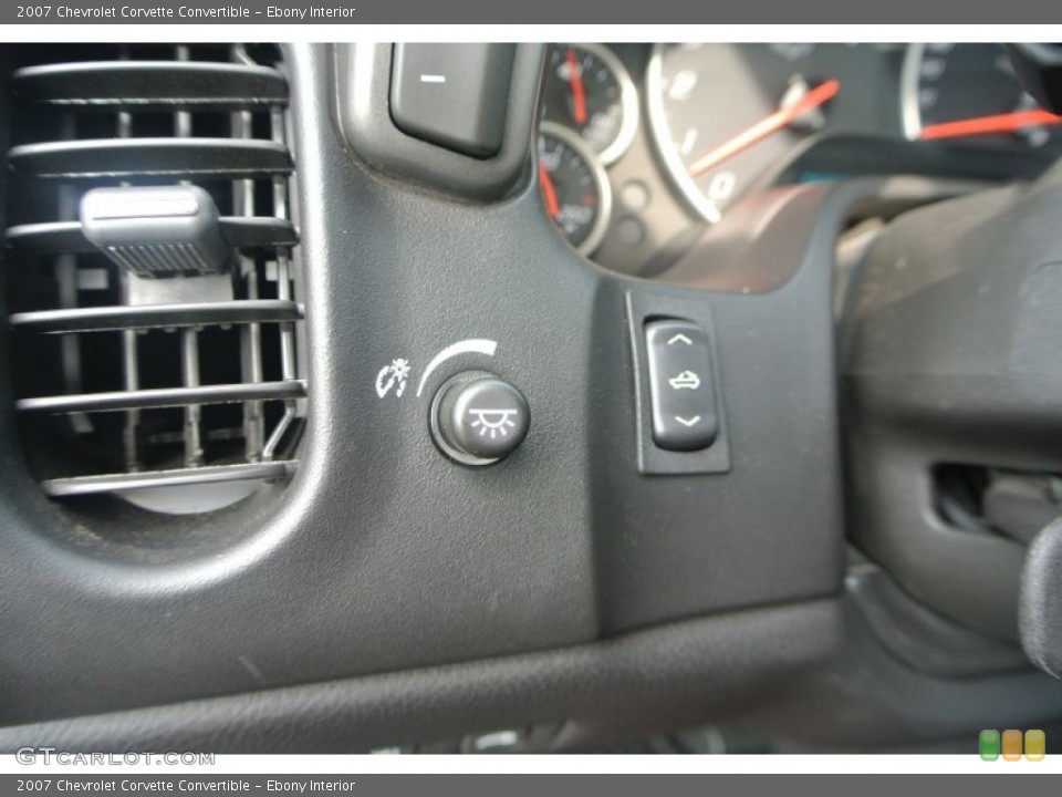 Ebony Interior Controls for the 2007 Chevrolet Corvette Convertible #88656055