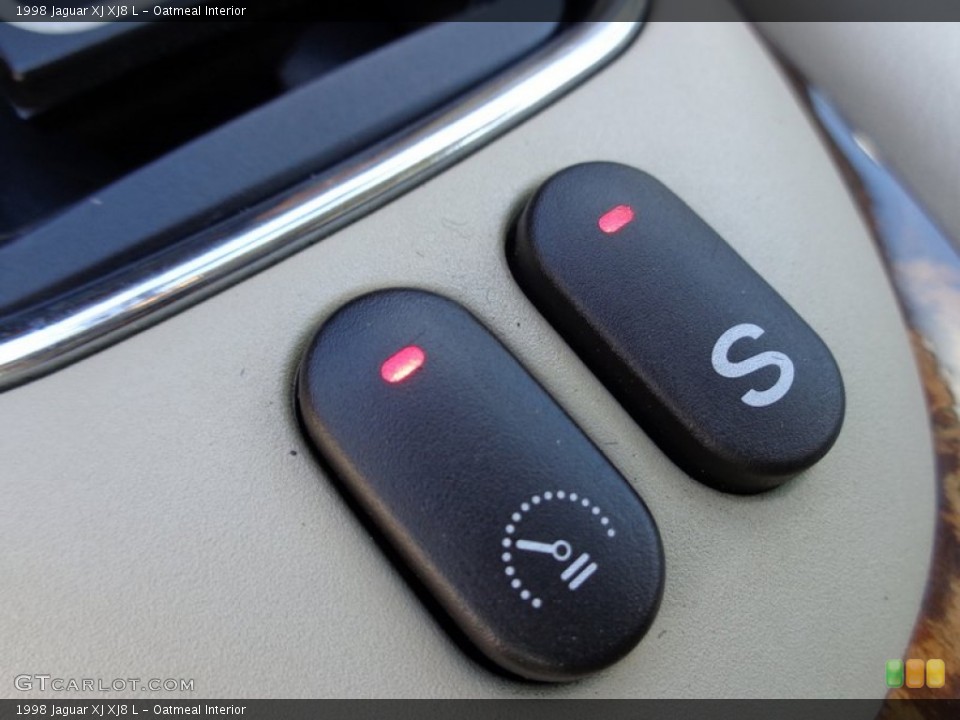 Oatmeal Interior Controls for the 1998 Jaguar XJ XJ8 L #88661296
