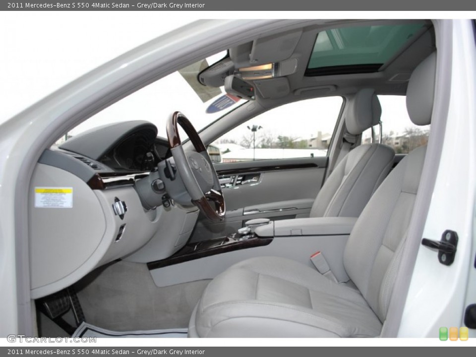Grey/Dark Grey Interior Photo for the 2011 Mercedes-Benz S 550 4Matic Sedan #88667610