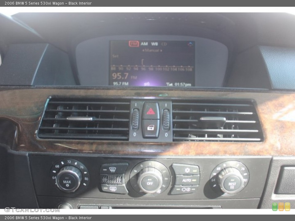 Black Interior Controls for the 2006 BMW 5 Series 530xi Wagon #88720357
