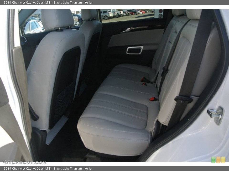 Black/Light Titanium 2014 Chevrolet Captiva Sport Interiors
