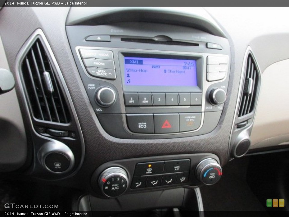 Beige Interior Controls for the 2014 Hyundai Tucson GLS AWD #88753695