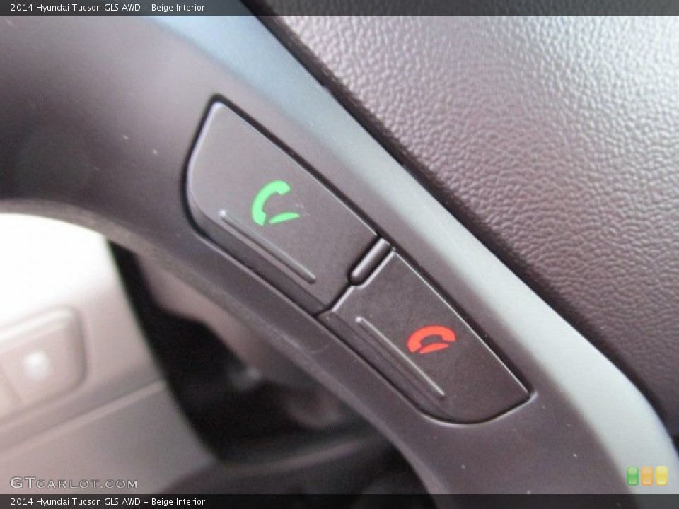 Beige Interior Controls for the 2014 Hyundai Tucson GLS AWD #88753737