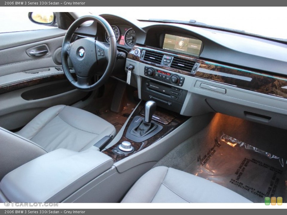 Grey Interior Dashboard for the 2006 BMW 3 Series 330i Sedan #88755921