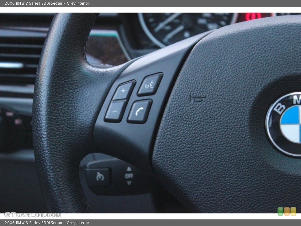 Grey Interior Controls for the 2006 BMW 3 Series 330i Sedan #88755966