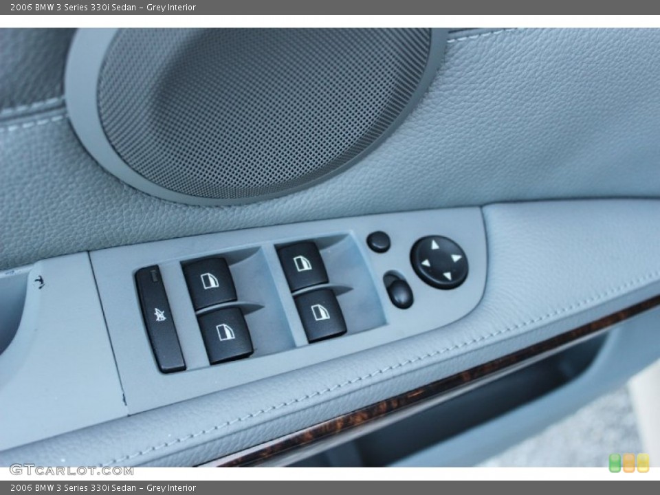 Grey Interior Controls for the 2006 BMW 3 Series 330i Sedan #88756050