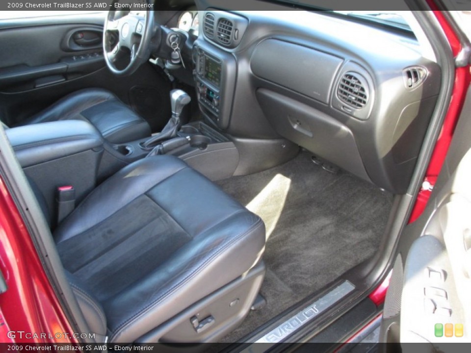 Ebony Interior Photo for the 2009 Chevrolet TrailBlazer SS AWD #88760337