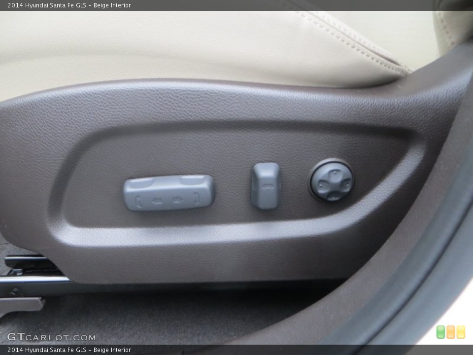 Beige Interior Controls for the 2014 Hyundai Santa Fe GLS #88773057