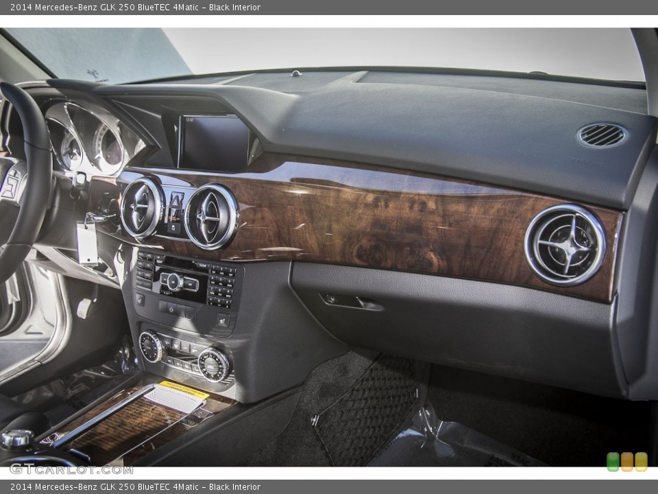 Black Interior Dashboard for the 2014 Mercedes-Benz GLK 250 BlueTEC 4Matic #88798350