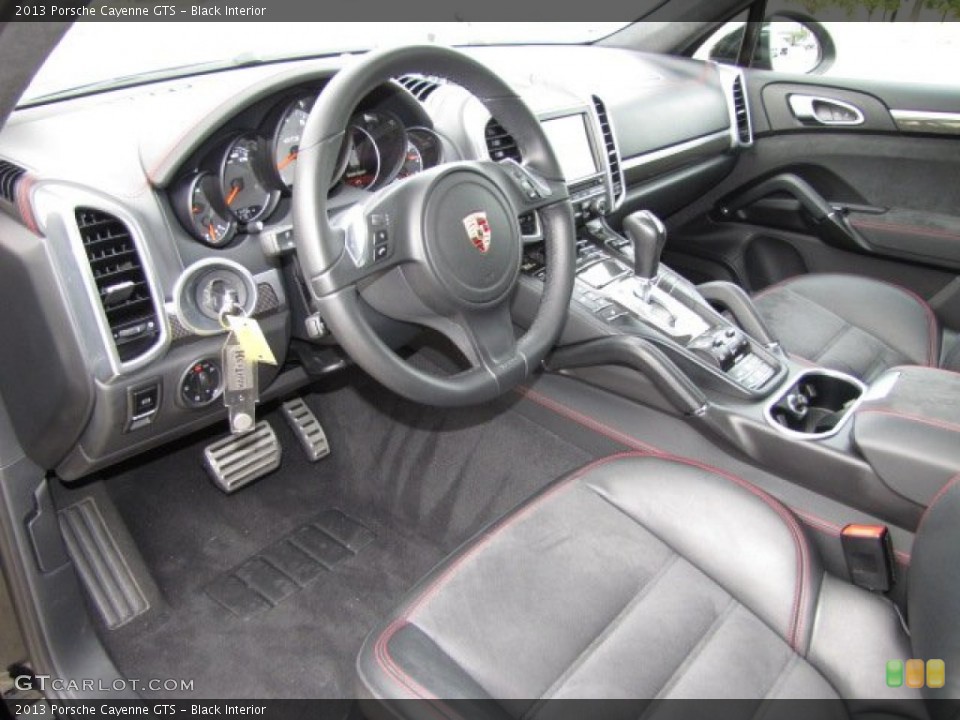 Black 2013 Porsche Cayenne Interiors