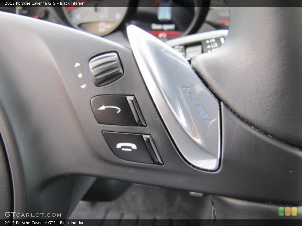 Black Interior Controls for the 2013 Porsche Cayenne GTS #88807520