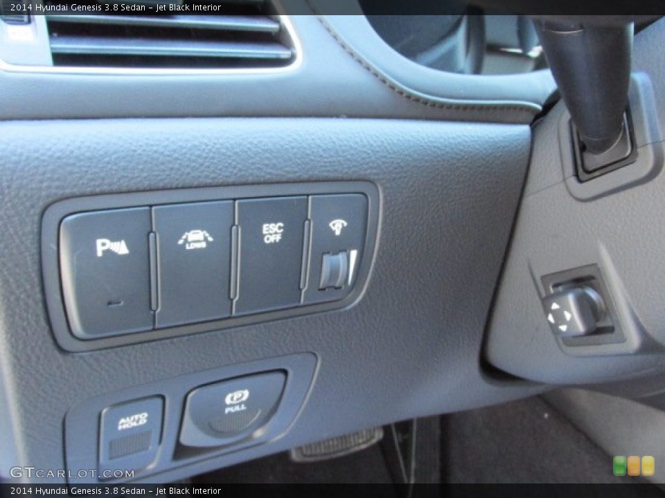 Jet Black Interior Controls for the 2014 Hyundai Genesis 3.8 Sedan #88816581