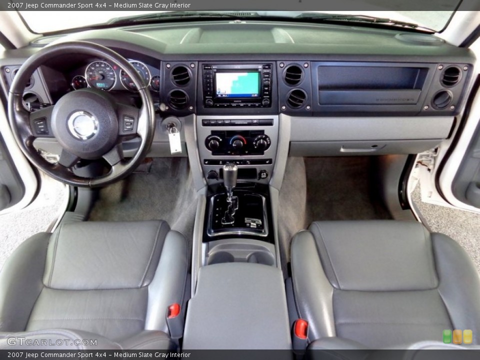 Medium Slate Gray Interior Photo for the 2007 Jeep Commander Sport 4x4 #88824007