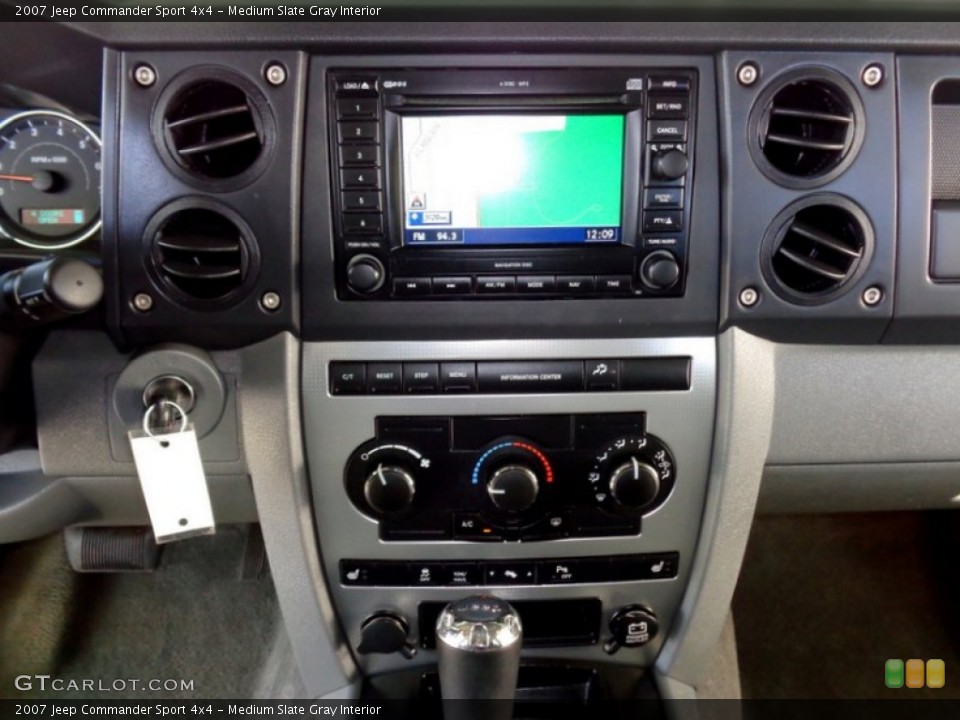 Medium Slate Gray Interior Controls for the 2007 Jeep Commander Sport 4x4 #88824113