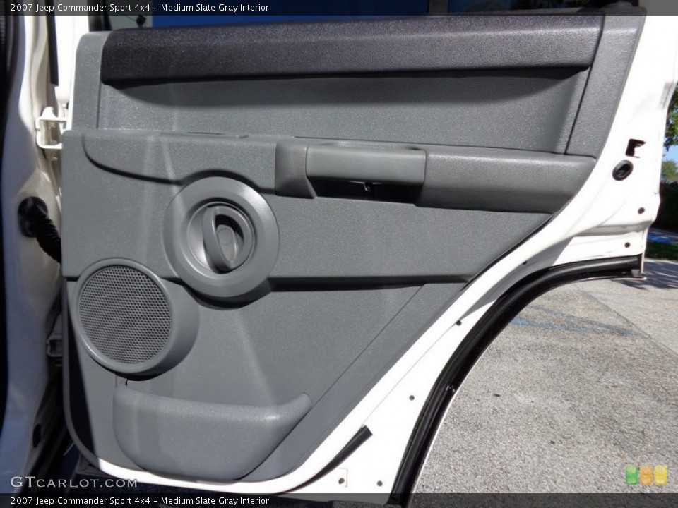 Medium Slate Gray Interior Door Panel for the 2007 Jeep Commander Sport 4x4 #88824871