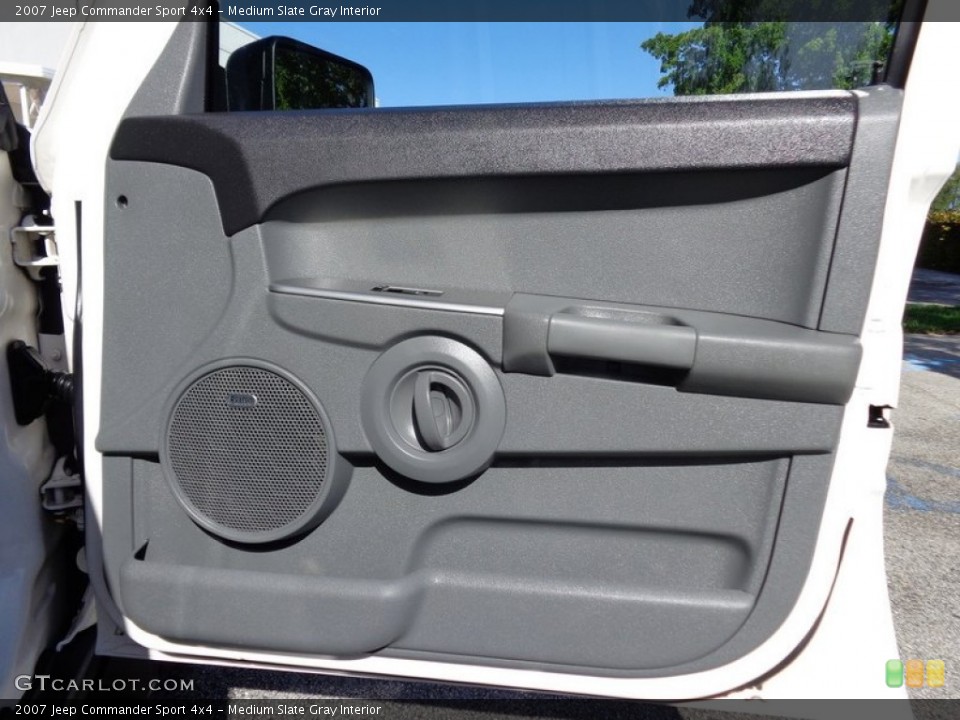 Medium Slate Gray Interior Door Panel for the 2007 Jeep Commander Sport 4x4 #88824904