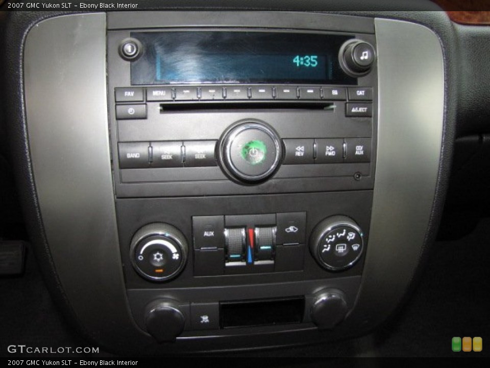 Ebony Black Interior Controls for the 2007 GMC Yukon SLT #88840687