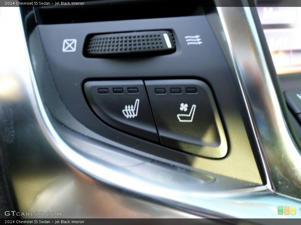 Jet Black Interior Controls for the 2014 Chevrolet SS Sedan #88842031