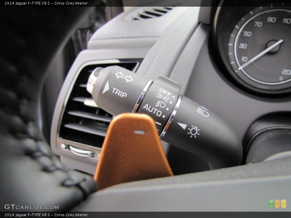 Cirrus Grey Interior Controls for the 2014 Jaguar F-TYPE V8 S #88844712