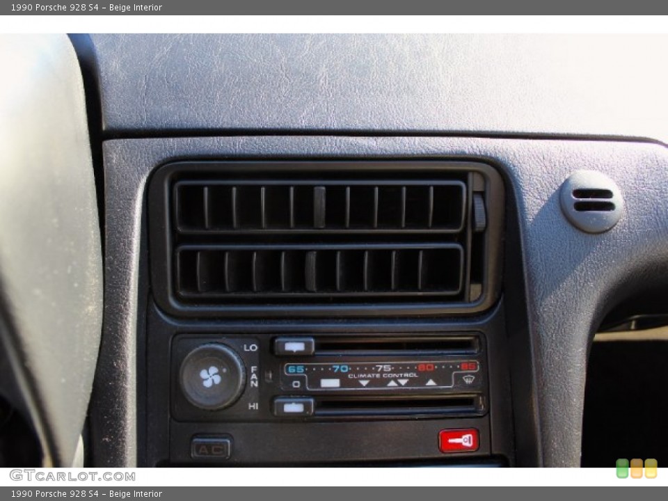 Beige Interior Controls for the 1990 Porsche 928 S4 #88851839