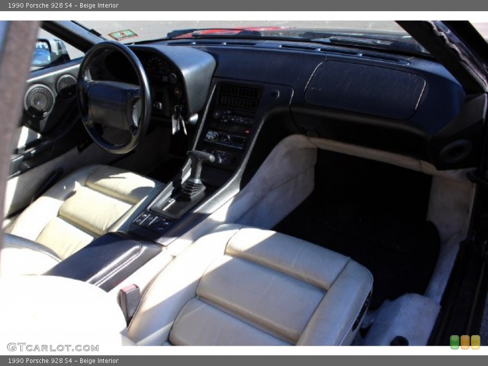 Beige Interior Dashboard for the 1990 Porsche 928 S4 #88851910