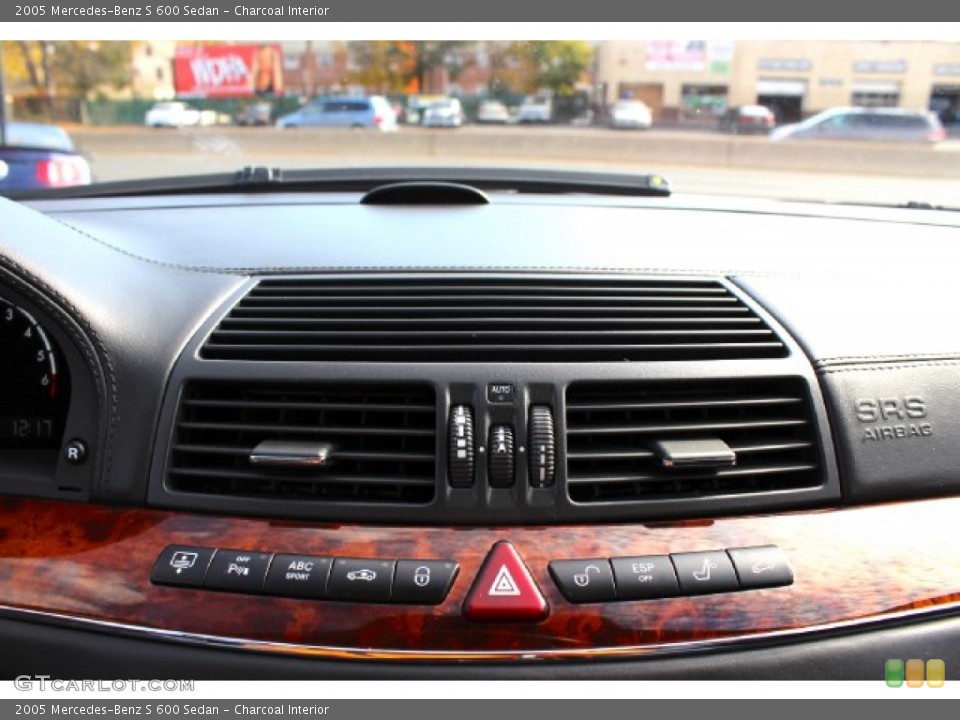 Charcoal Interior Controls for the 2005 Mercedes-Benz S 600 Sedan #88854715
