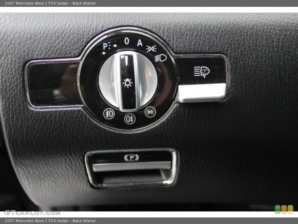 Black Interior Controls for the 2007 Mercedes-Benz S 550 Sedan #88877877
