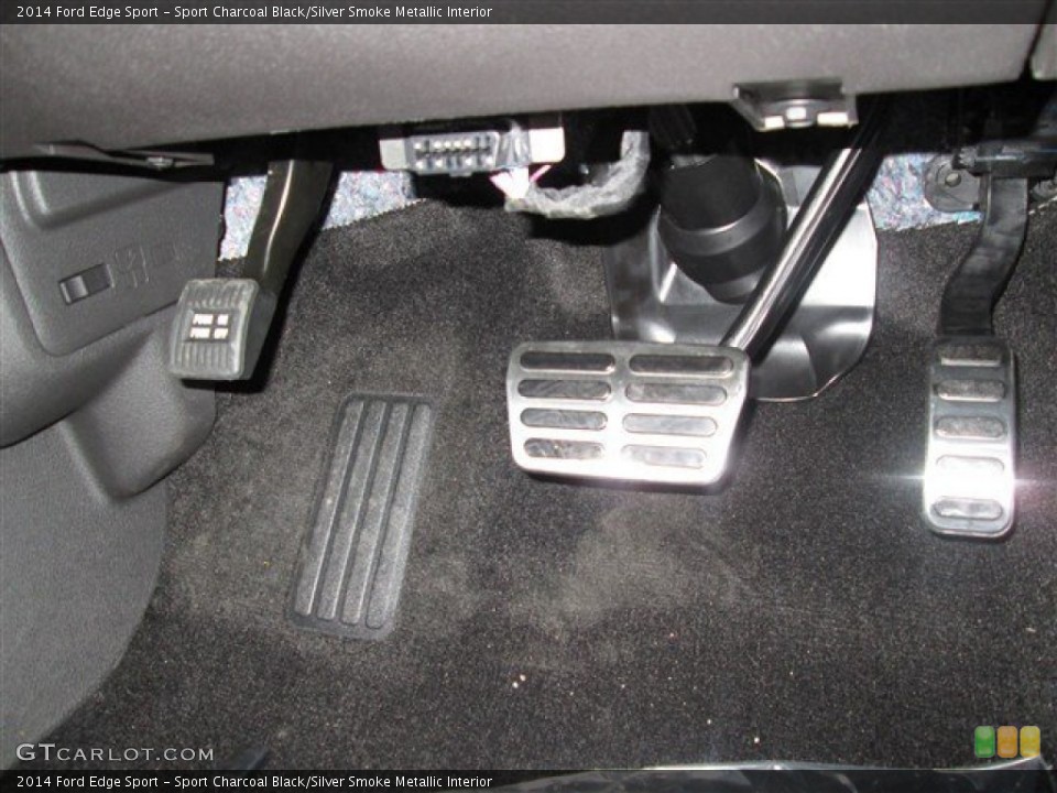 Sport Charcoal Black/Silver Smoke Metallic Interior Controls for the 2014 Ford Edge Sport #88888699