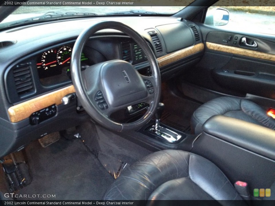 Deep Charcoal 2002 Lincoln Continental Interiors