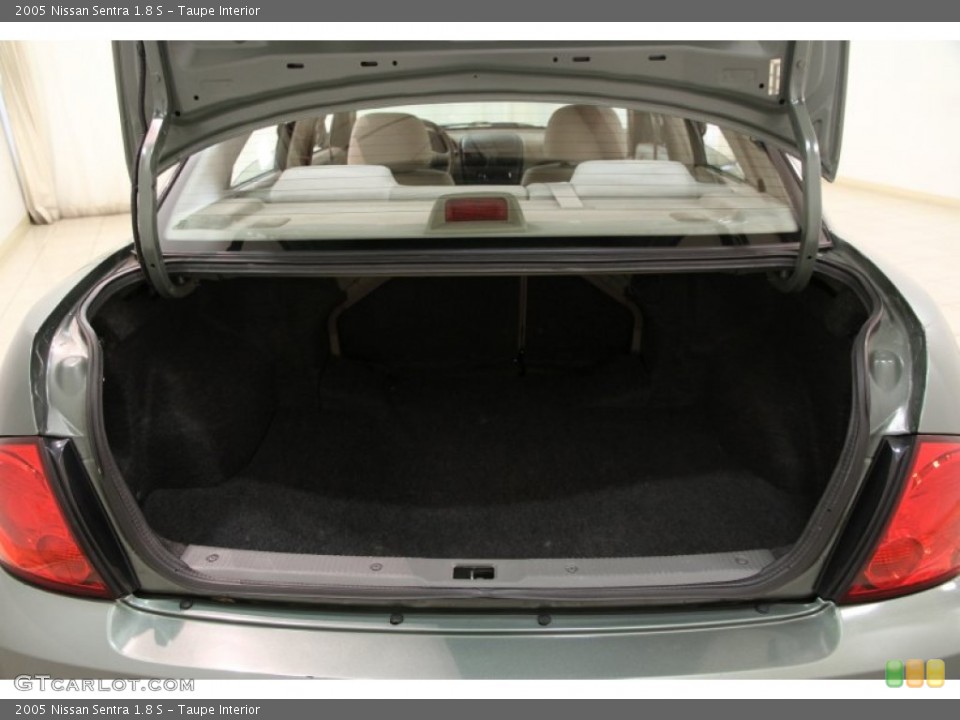 Taupe Interior Trunk for the 2005 Nissan Sentra 1.8 S #88981942