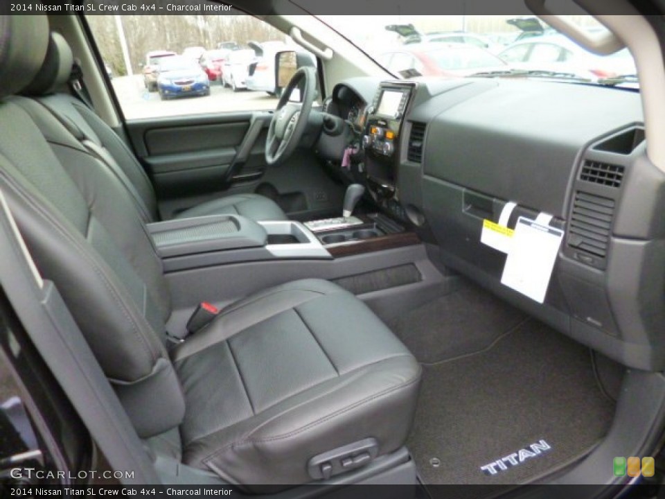 Charcoal Interior Photo for the 2014 Nissan Titan SL Crew Cab 4x4 #89100743