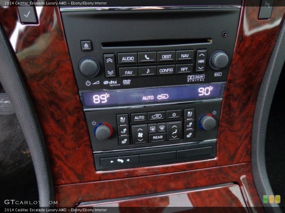 Ebony/Ebony Interior Controls for the 2014 Cadillac Escalade Luxury AWD #89103494