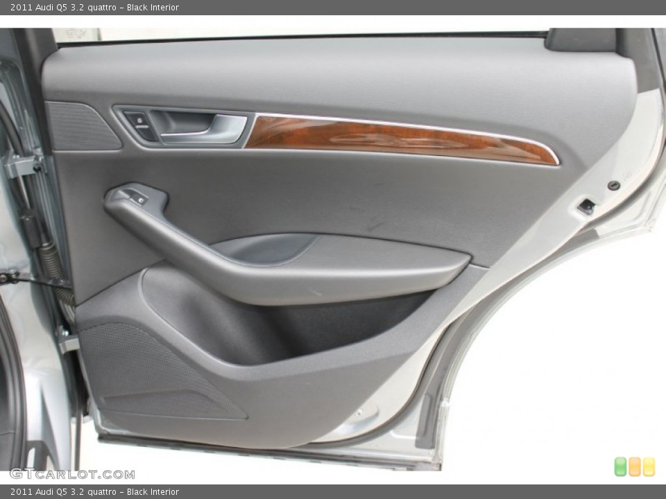 Black Interior Door Panel for the 2011 Audi Q5 3.2 quattro #89144388